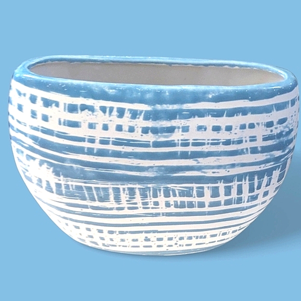 💐Blue and White Striped Ceramic Vase Oblong (Flowers Not Included))
